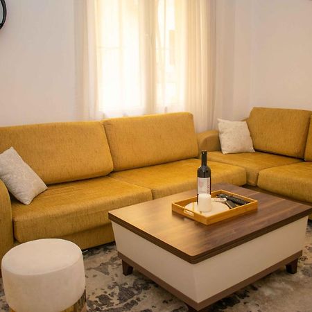 City Center/Navarinou Classical Style Apt-King Bed Salonicco Esterno foto