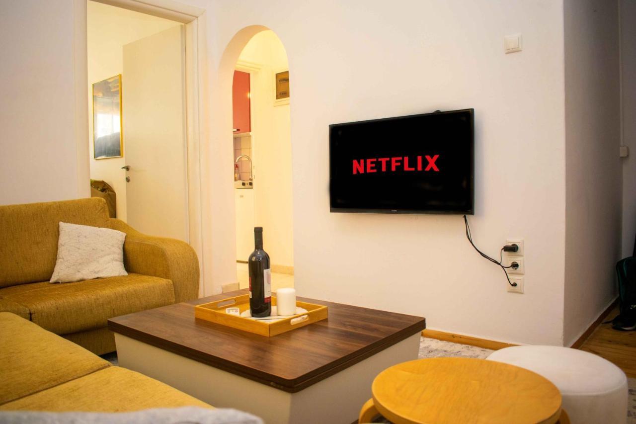 City Center/Navarinou Classical Style Apt-King Bed Salonicco Esterno foto